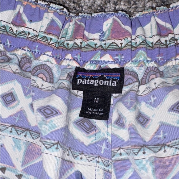 Patagonia Women's Barely Baggies™ Shorts - 2½ in Valengeo - Picture 4 of 5